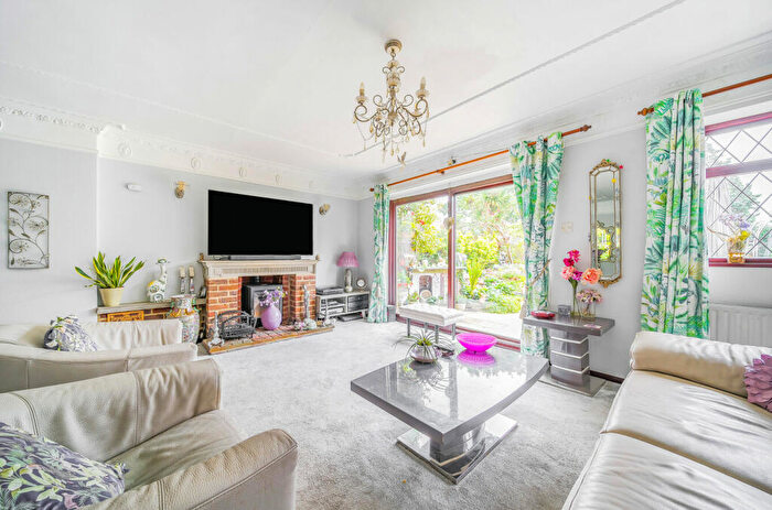 5 Bedroom Detached House For Sale In Guildford Road, Bisley, Woking, Surrey, GU24