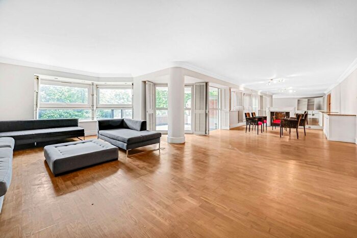 3 Bedroom Flat For Sale In St James Terrace, St John's Wood, London, NW8