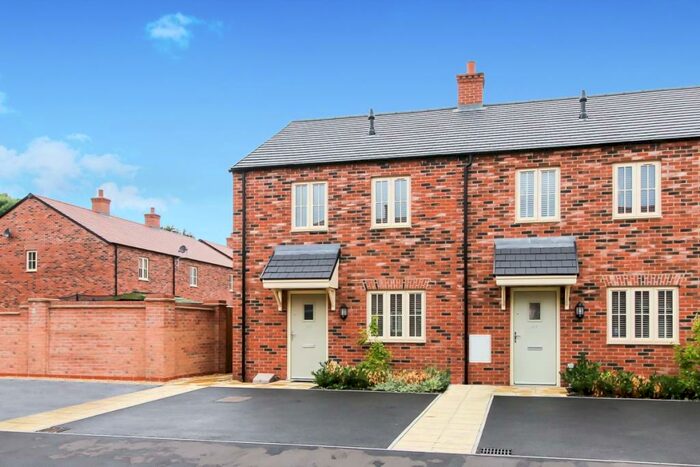 2 Bedroom End Of Terrace House To Rent In Flanders Close, Bicester, OX26