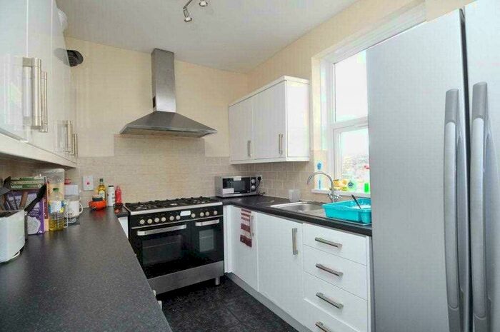 5 Bedroom Terraced House To Rent In Furzehill Road, Plymouth, PL4