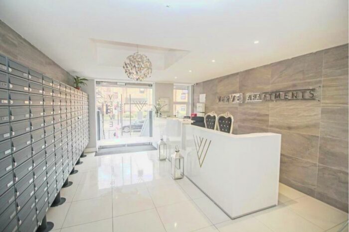 2 Bedroom Apartment To Rent In Mercury Gardens, Romford, RM1