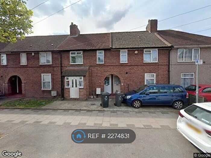 3 Bedroom Terraced House To Rent In Hedgemans Road, Dagenham, RM9