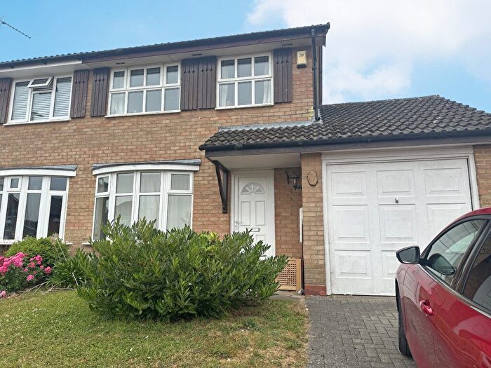 3 Bedroom Semi-Detached House To Rent In Martial Daire Boulevard, Brackley, Northants, NN13