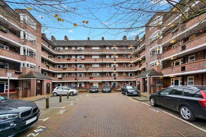 3 Bedroom Flat To Rent In Hargreaves House, Australia Road, White City Estate, W12