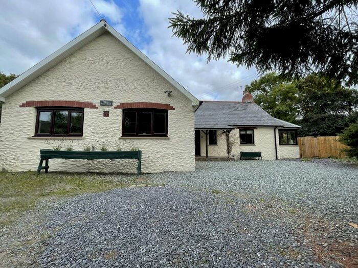 3 Bedroom Bungalow To Rent In Sutton, Haverfordwest, SA62
