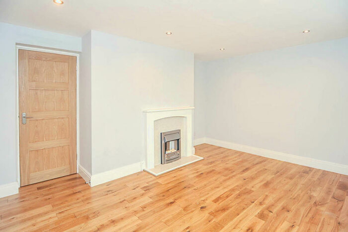 2 Bedroom Flat To Rent In Forest View Road, London, E12