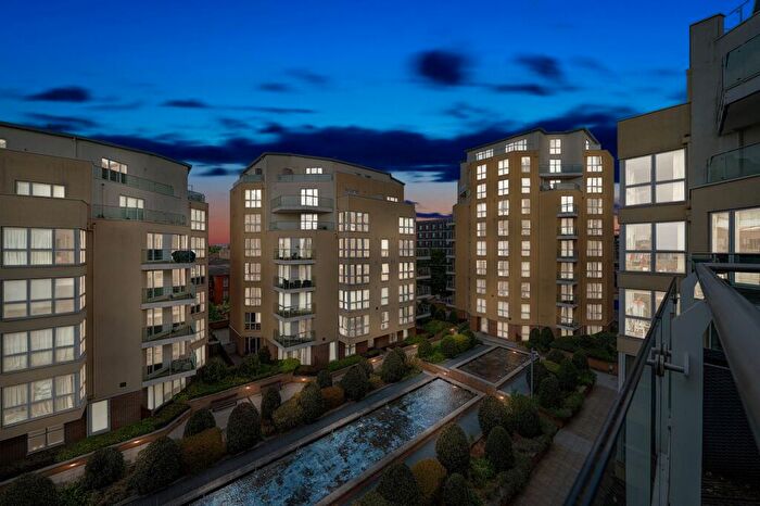 2 Bedroom Apartment For Sale In Water Gardens Square, Eden House Water Gardens Square, SE16