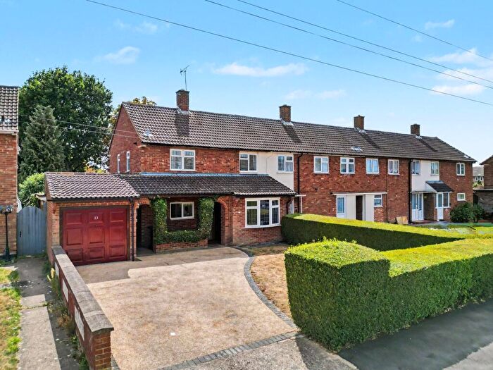 3 Bedroom End Of Terrace House For Sale In Midhurst, Letchworth Garden City, SG6