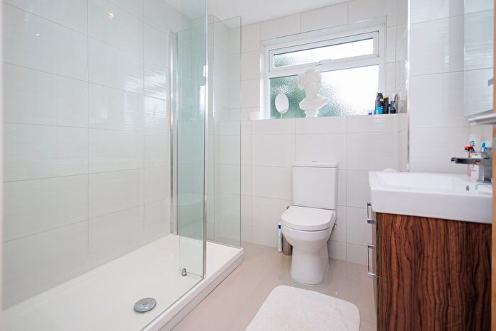 2 Bedroom Flat To Rent In Brudenell Road, Poole, BH13