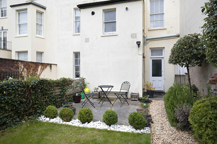 2 Bedroom Apartment To Rent In Montpellier Terrace, Cheltenham, GL50