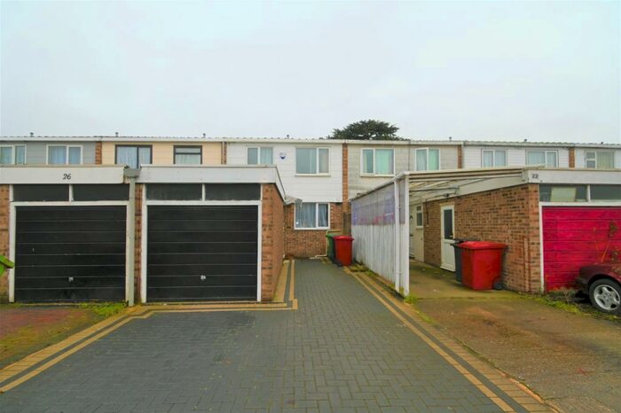 4 Bedroom Terraced House To Rent In Verney Road, Slough, Berkshire, SL3