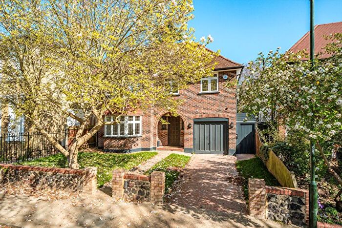 4 Bedroom Property To Rent In Park Road, Hampton Hill, Hampton, TW12