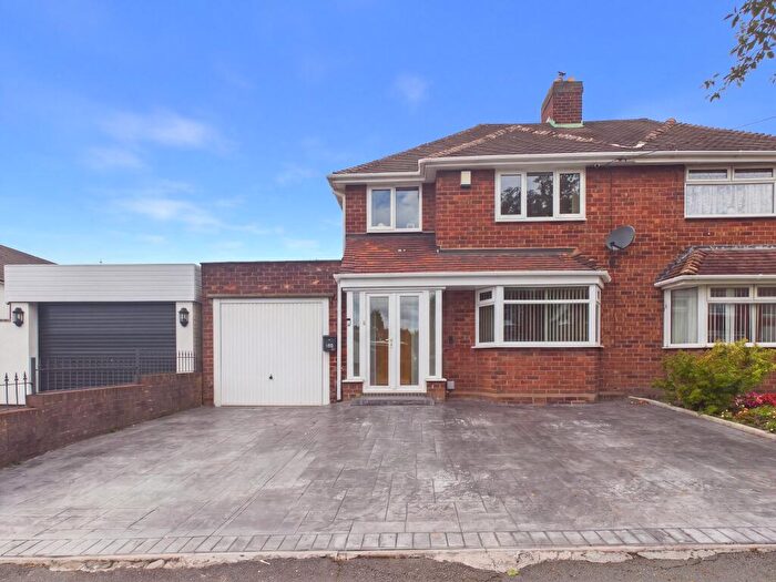 3 Bedroom Semi-Detached House For Sale In Chantrey Crescent, Pheasey, Great Barr, B43