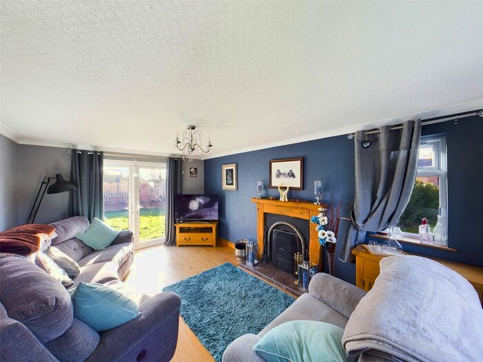 5 Bedroom Detached House For Sale In Foster Close, Timberland, LN4
