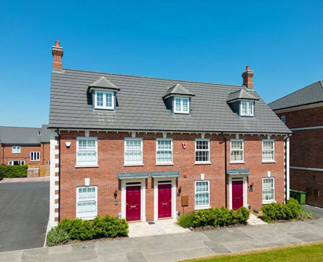 3 Bedroom Semi-Detached House For Sale In Priors Hall Park, NN17