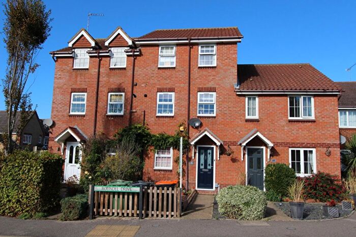 3 Bedroom Property To Rent In Roundel Drive, Leighton Buzzard, LU7