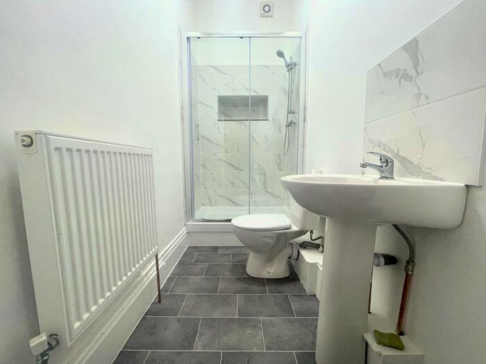 2 Bedroom Flat To Rent In Westcombe Hill, Blackheath, SE3