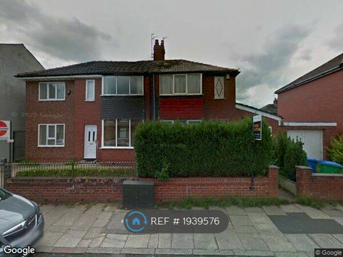 3 Bedroom Semi-Detached House To Rent In Harry Street, Rochdale, OL11