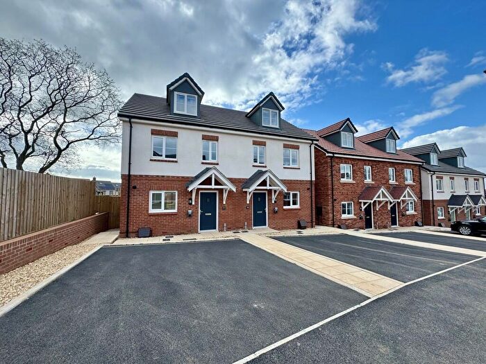 3 Bedroom Semi-Detached House To Rent In Goodmores Drive, Exmouth, EX8