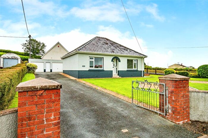 3 Bedroom Bungalow For Sale In Rhydargaeau, Carmarthen, Carmarthenshire, SA32