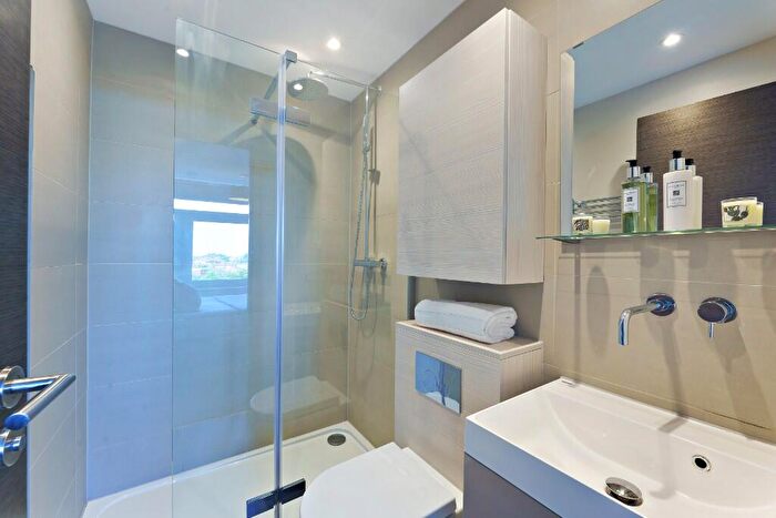 1 Bedroom Flat To Rent In Ewell Road, Surbiton, Surrey, KT6