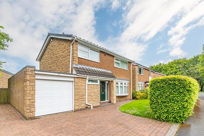 4 Bedroom Detached House For Sale In The Paddock, Walbottle, NE15