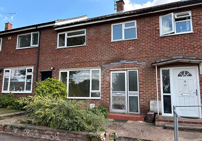 3 Bedroom Terraced House For Sale In Thornview Road, Houghton Regis, Dunstable, Bedfordshire, LU5