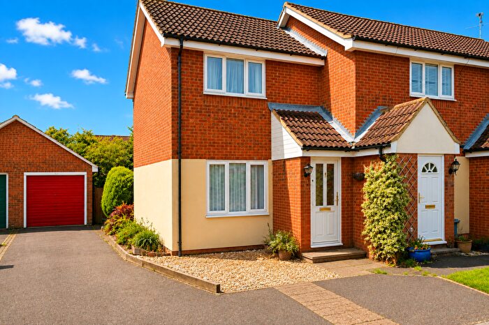 1 Bedroom Property For Sale In Conifer Walk, Stevenage, SG2