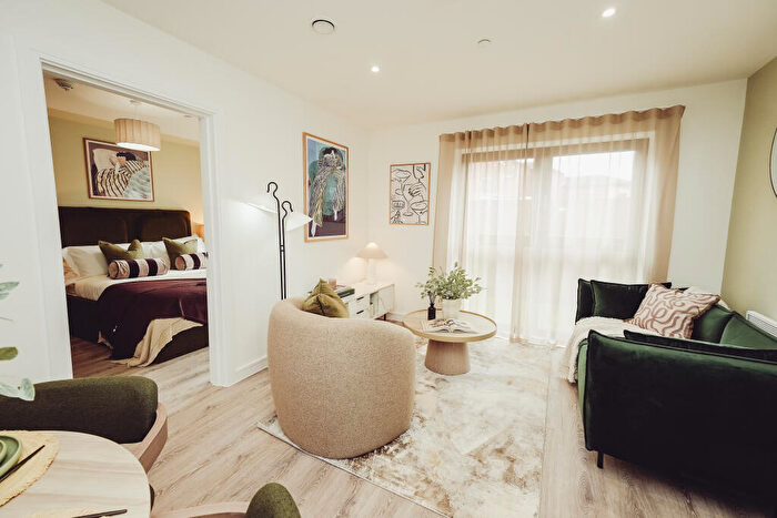 2 Bedroom Apartment To Rent In Walton House, DE1