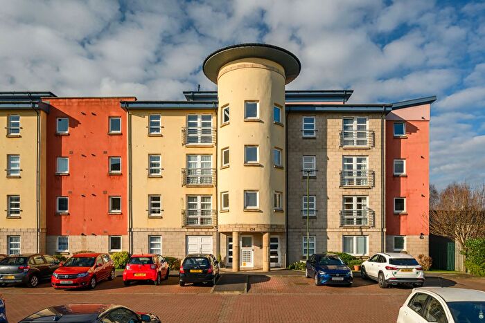 2 Bedroom Flat For Sale In / Gylemuir Road, Edinburgh, EH12