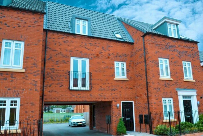 2 Bedroom Apartment To Rent In Derwent Drive, Lakeside, Doncaster, DN4