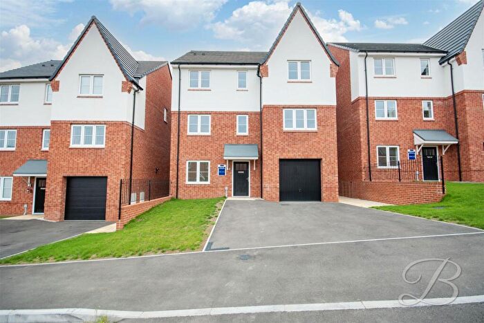 5 Bedroom Detached House For Sale In High Oakham Hill, Mansfield, NG18