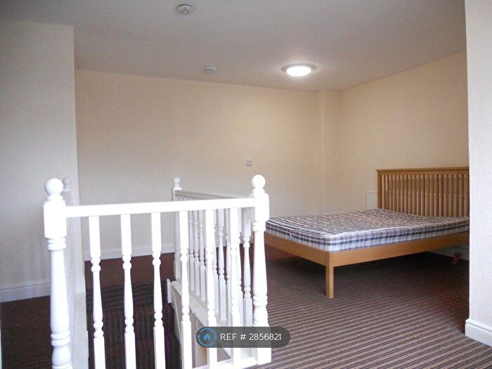 3 Bedroom Terraced House To Rent In A/ Abbeydale Road, Sheffield, S7