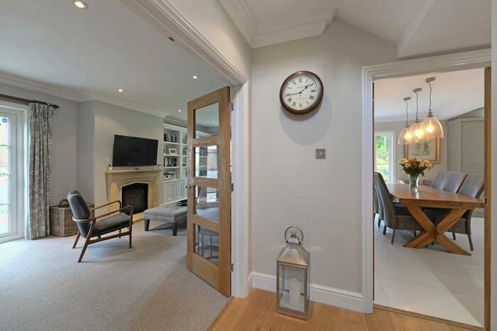 5 Bedroom Detached House For Sale In Clare Wood Drive, East Malling, ME19