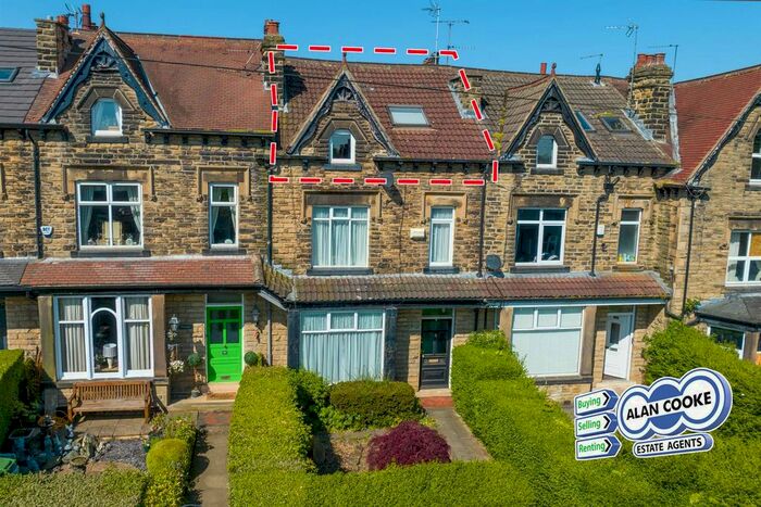 1 Bedroom Flat To Rent In Hollyshaw Lane, Crossgates, LS15