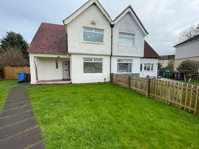 3 Bedroom Semi Detached House To Rent In Brock Oval, Priesthill, Glasgow, G53