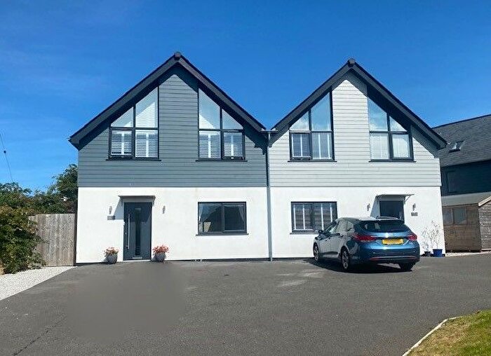 4 Bedroom Semi-Detached House To Rent In The Willows, Truro, TR4