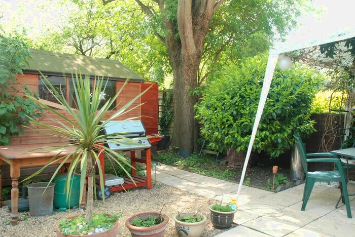 1 Bedroom Flat To Rent In Chiswick High Road, Gunnersbury, London, W4