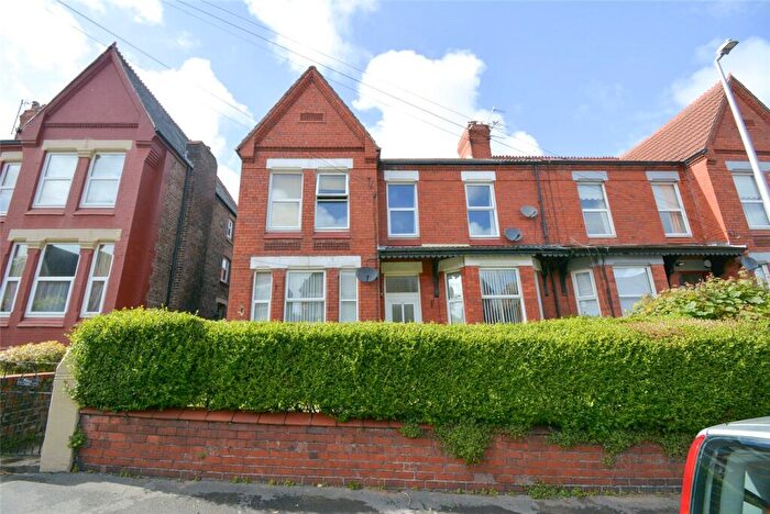 4 Bedroom Flat For Sale In Radnor Drive, Wallasey, Wirral, CH45
