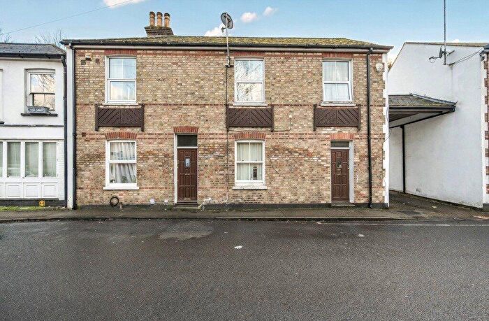 3 Bedroom End Of Terrace House For Sale In Star Lane, Orpington, BR5