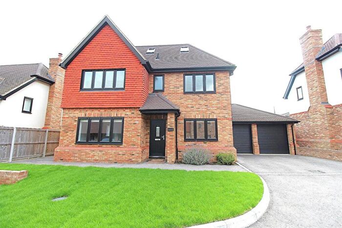 5 Bedroom Detached House For Sale In Shaw Close, Minster On Sea, ME12