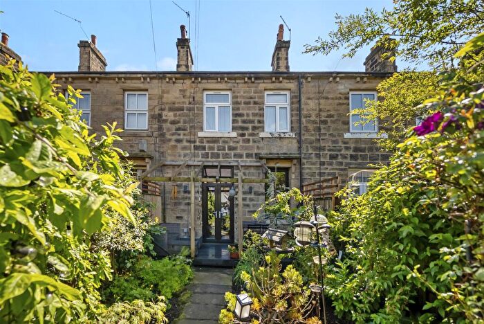 3 Bedroom Terraced House For Sale In North View, Burley In Wharfedale, LS29