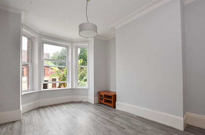 1 Bedroom Flat To Rent In Tower Road West, St. Leonards-On-Sea, TN38