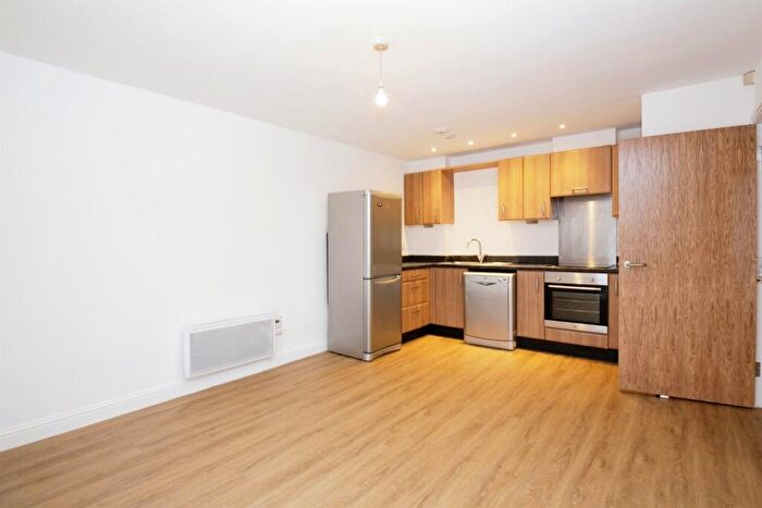 1 Bedroom Flat To Rent In Southern Street, M3