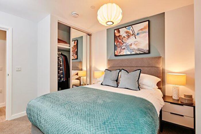 2 Bedroom Apartment To Rent In Gatehouse Apartments, Southampton Southampton, SO14