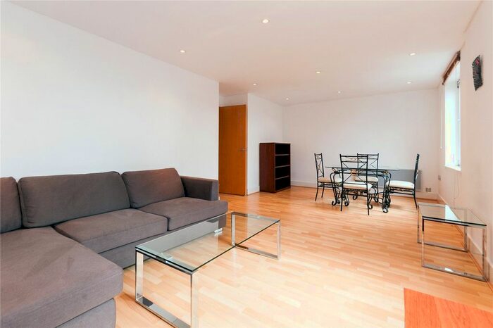 2 Bedroom Flat To Rent In Owen Street, London, EC1V