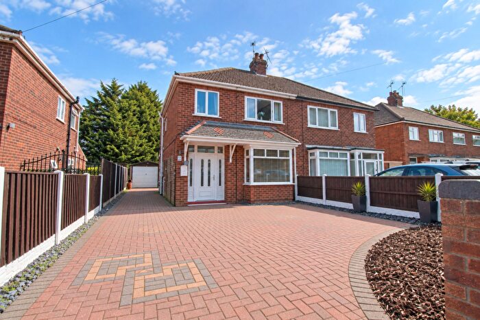 3 Bedroom Semi Detached House For Sale In Baysdale Road, Scunthorpe, DN16