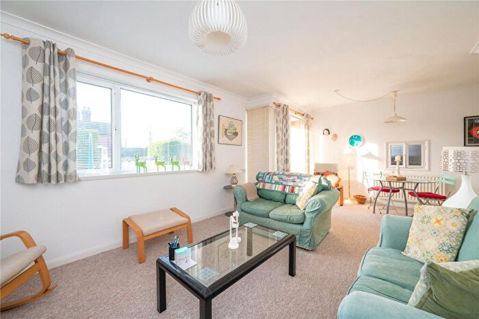 3 Bedroom Flat For Sale In Avenue Road, St. Albans, Hertfordshire, AL1