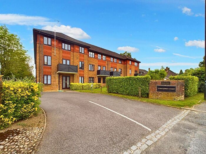 1 Bedroom Flat To Rent In Godolphin Court, Brighton Road, Crawley, RH10