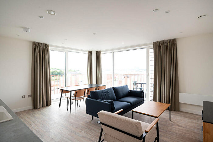 3 Bedroom Flat To Rent In The Kell, Gillingham Gate Road, Gillingham, ME4